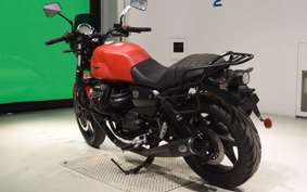 MOTO GUZZI V7 STONE 2023