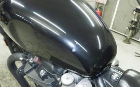 TRIUMPH BONNEVILLE BOBBER 2018