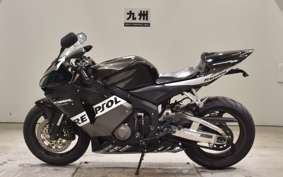 HONDA CBR600RR GEN 2 2005 PC37