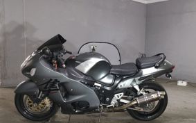 SUZUKI GSX-1300R HAYABUSA 2002 GW71A