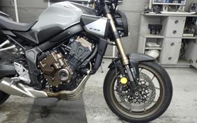 HONDA CB650R E-Clutch 2024 RH17