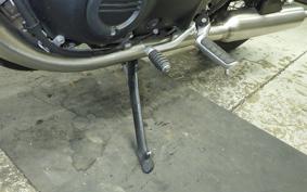 TRIUMPH BONNEVILLE T100 2022
