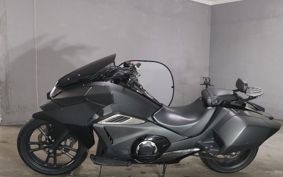 HONDA NM4 VULTUS -02 2018 RC82