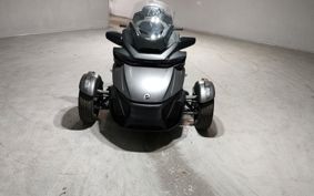 BRP CAN-AM SPIDER RT ..