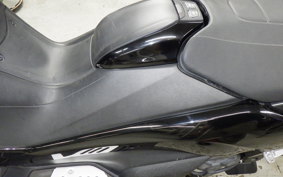 YAMAHA T-MAX 530 DX 2018 SJ15J