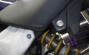 HONDA VTR 250 2016 MC33