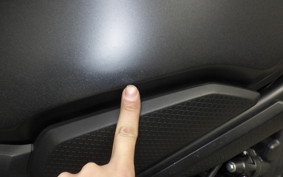 HONDA CBR650R E-Clutch 2025 RH17