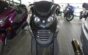 PIAGGIO MP3 250