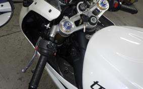 TRIUMPH DAYTONA 675 R 2011