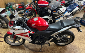 HONDA CBR250R MC41