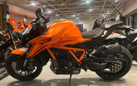 KTM 1390 SUPER DUKE R EVO V3940