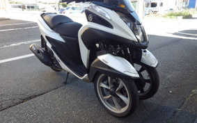 YAMAHA TRICITY 125 SE82J