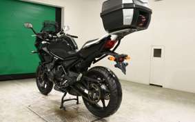 YAMAHA XJ6 2011