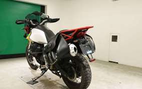 MOTO GUZZI V85 TT 2020