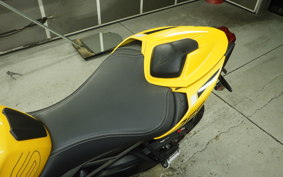 TRIUMPH STREET TRIPLE RS 2023