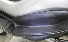 YAMAHA N-MAX SE86J