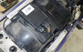 SUZUKI GSX250S KATANA 2002 GJ76A