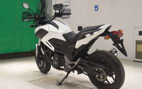 HONDA NC750X 2017 RC72