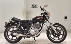 YAMAHA SR400 2H6