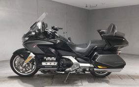 HONDA GL1800 TOUR DCT SC79