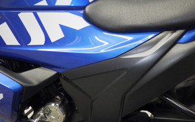 SUZUKI GIXXER 250 SF