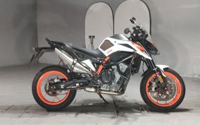 KTM 890 DUKE R 2022 TU940