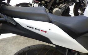 HONDA CBR125R JC50