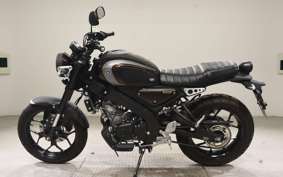 YAMAHA XSR125 RE46J