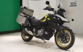 SUZUKI Vｽﾄﾛｰﾑ650XTA 2018 C733A
