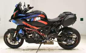 BMW M1000XR M Package 2025