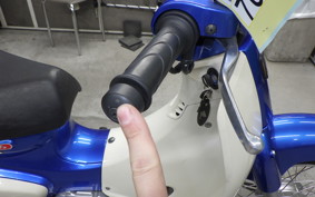 HONDA C50 SUPER CUB 2004 AA09