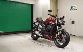 TRIUMPH STREET TRIPLE RS 2024