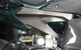 YAMAHA YZF-R1 2016