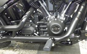 HARLEY FXLRST1920 2025