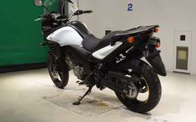 SUZUKI Vｽﾄﾛｰﾑ650A 2015 VP56A