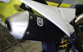 OTHER +ﾊｳｸﾊﾞｰﾅTC125