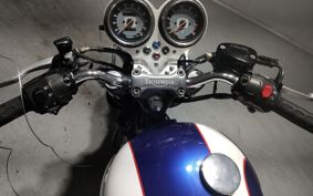 TRIUMPH T100 BONNEVILLE 2004 TJ902T