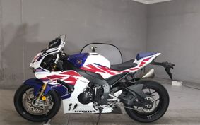 HONDA CBR1000RR RSP SC82