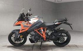 KTM 1290 SUPER  DUKE GT V6940