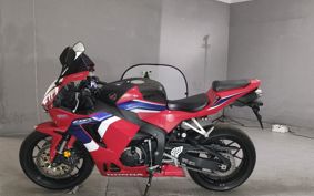 HONDA CBR600RR PC40