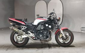YAMAHA FZ400 4YR