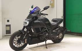 DUCATI DIAVEL 2014