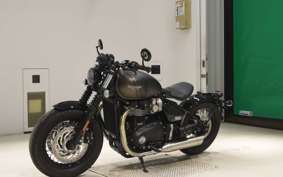 TRIUMPH BONNEVILLE BOBBER 2023