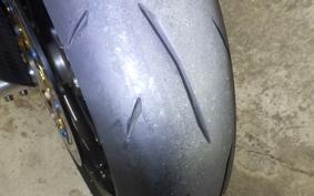 YAMAHA YZF-R1 2011