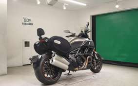 DUCATI DIAVEL STRADA 2013