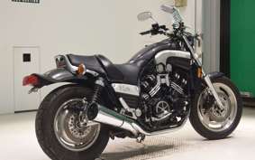 YAMAHA VMAX 2000