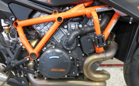 KTM 1290 SUPER DUKE R 2020 V3940