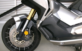 HONDA X-ADV 750 2017 RC95