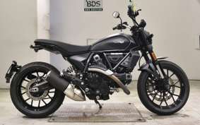 DUCATI SCRAMBLER ICON 2025