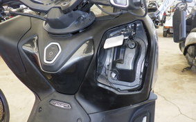 YAMAHA T-MAX 560 T 2022 SJ19J
